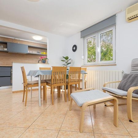 Apartment Dragonja Пула Екстериор снимка