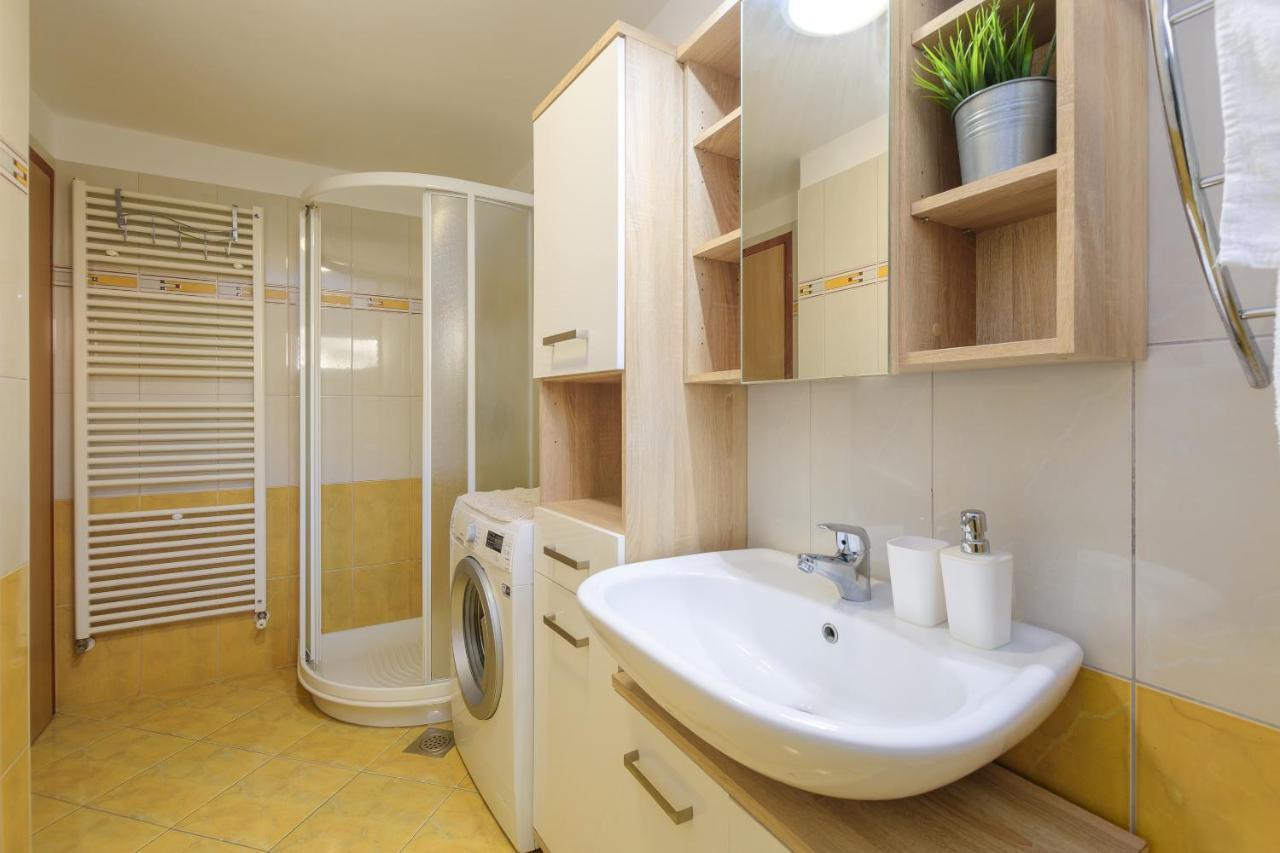 Apartment Dragonja Пула Екстериор снимка